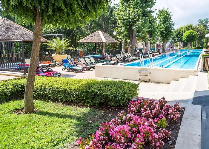 Marina Grand
