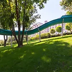 Marina Grand Hotel