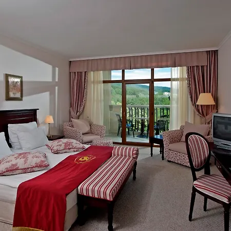 Marina Grand Szálloda 4*