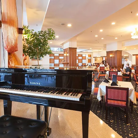 Hotel Marina Grand Golden Sands