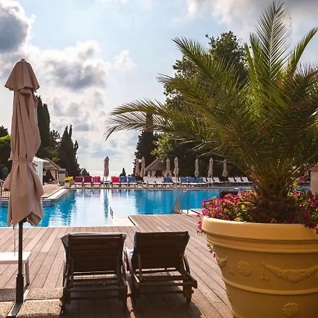 Marina Grand 4*