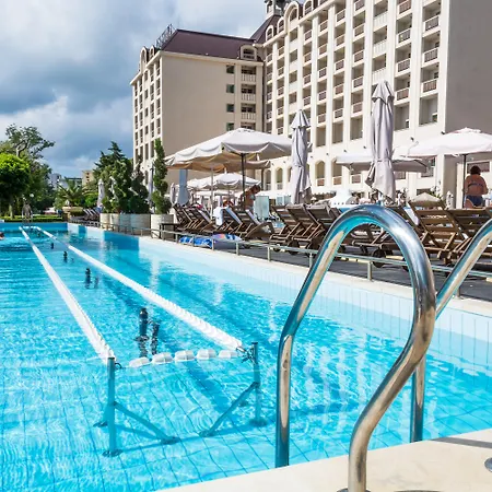Marina Grand Golden Sands