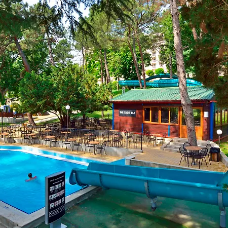 Szálloda Marina Grand