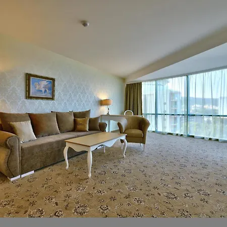 Marina Grand 호텔 4*
