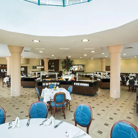 Marina Grand מלון