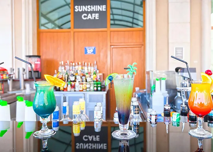 Marina Grand Hotel 4*