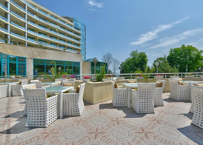 Marina Grand 4* Aranyhomok